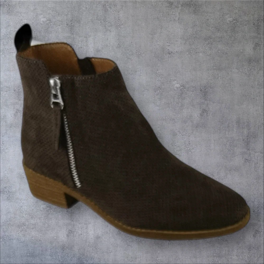 Wide Width Marlis Zip Up Ankle Boots by Universal Thread